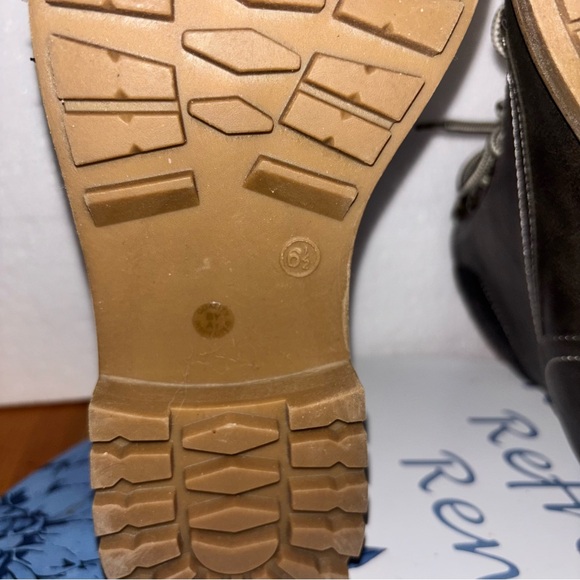 St. John’s Bay Lace-Up Ankle Boots — Women’s 6.5 - Picture 8 of 8